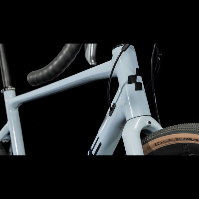 CUBE Nuroad Gravel-pyörä